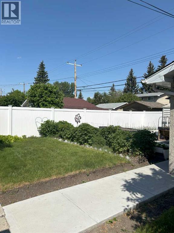 4928 40 Avenue Nw Property Photo 25