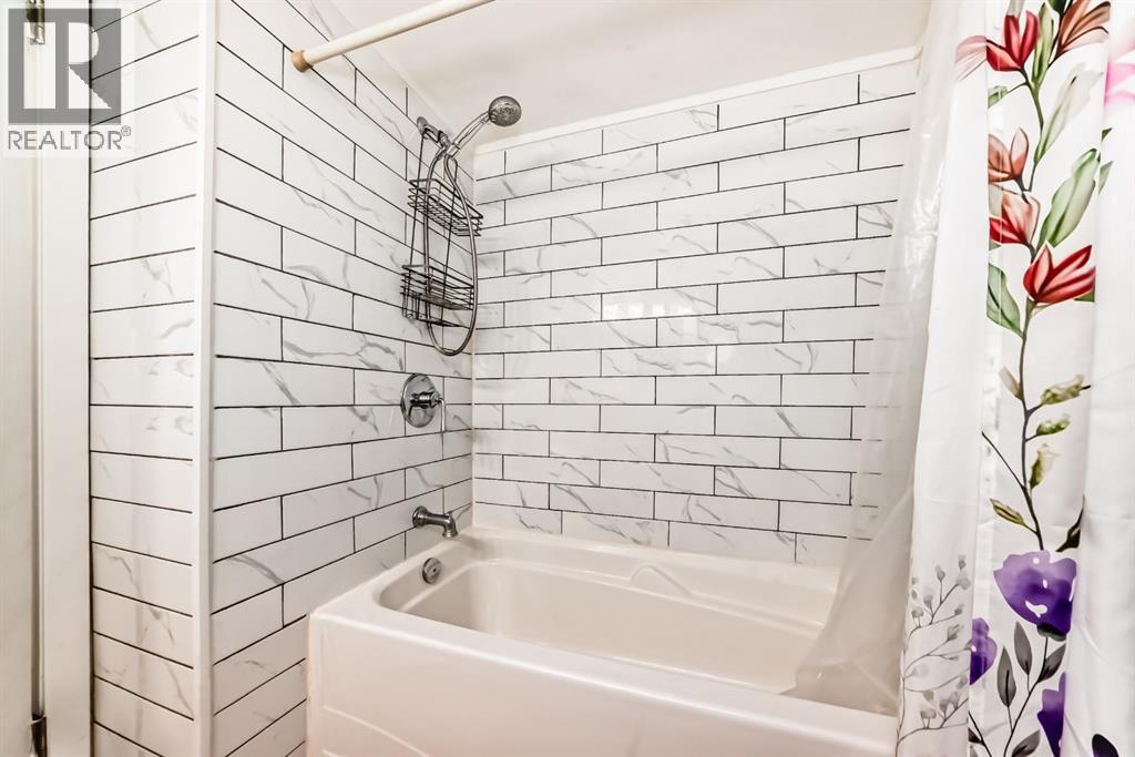 724d Raynard Crescent Se Property Photo 24