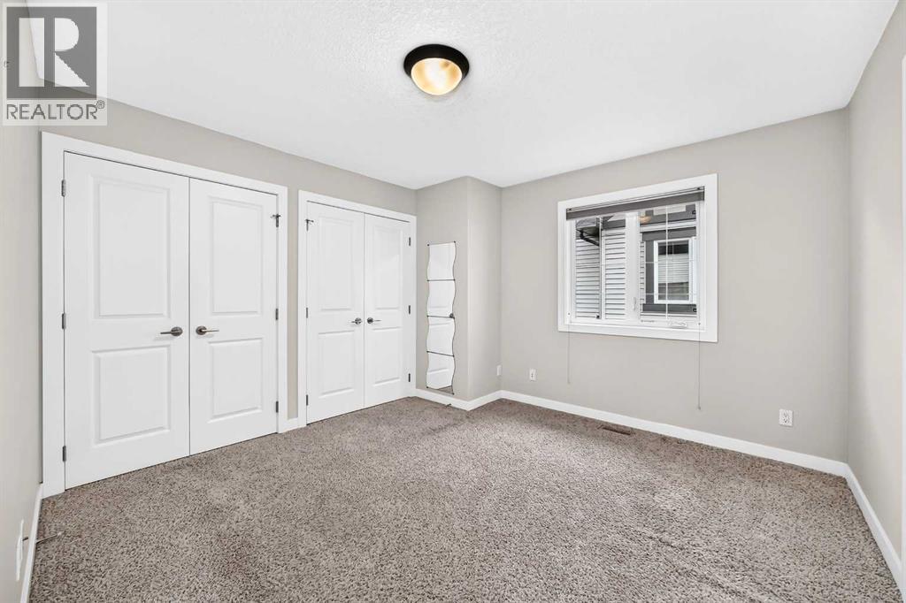 309 15 Avenue Northeast Property Photo 16