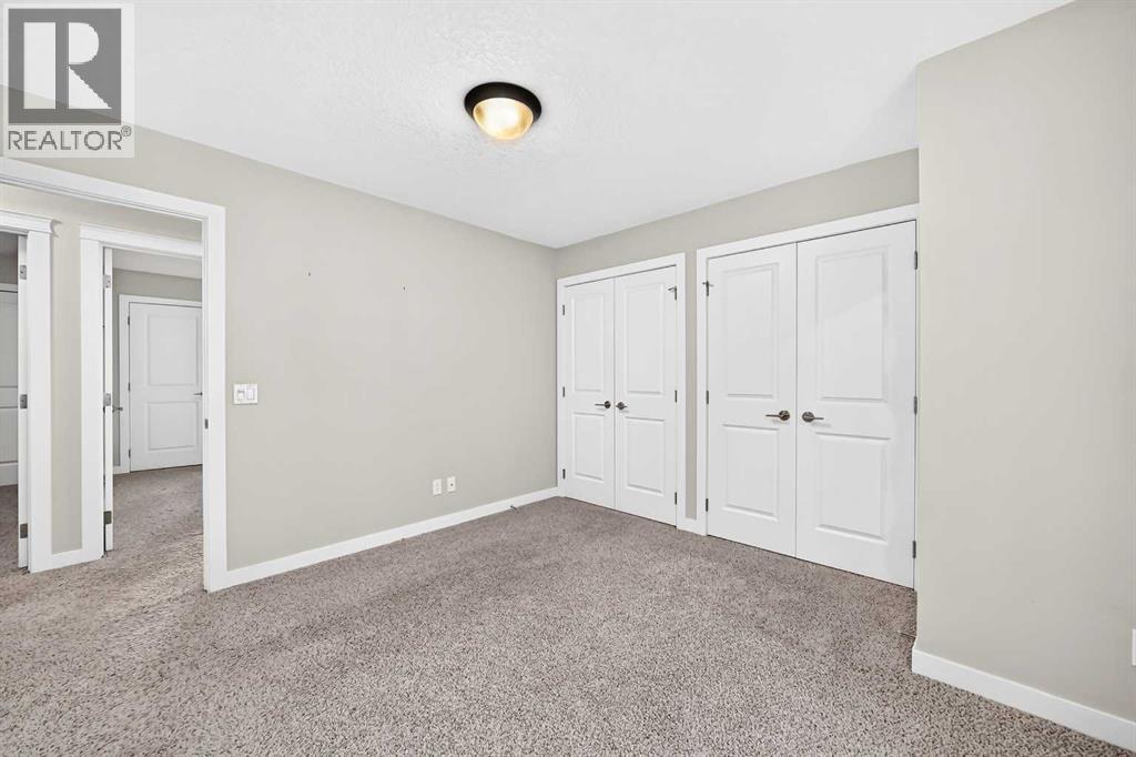 309 15 Avenue Northeast Property Photo 17