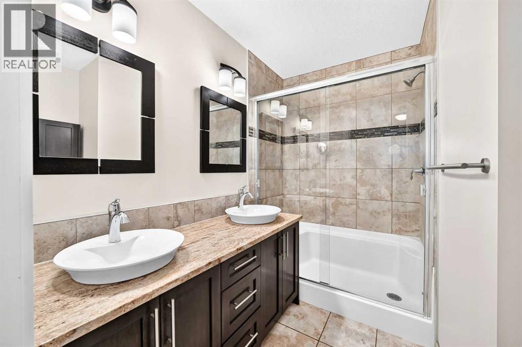 309 15 Avenue Northeast Property Photo 18