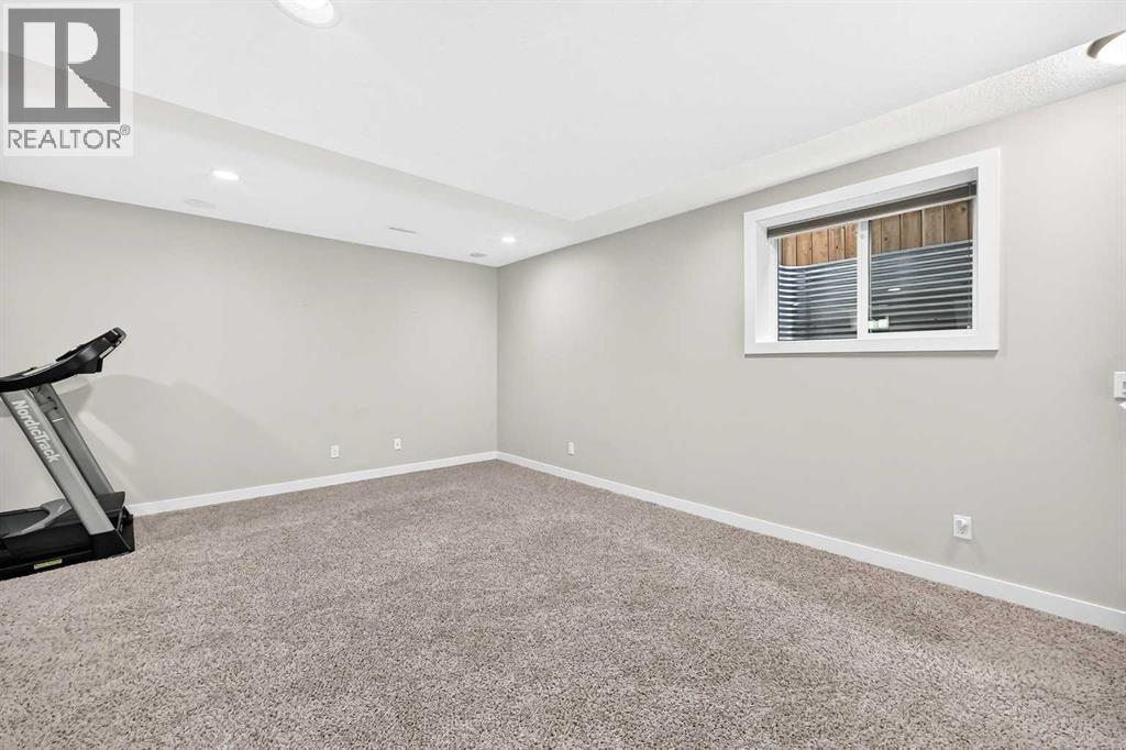 309 15 Avenue Northeast Property Photo 26