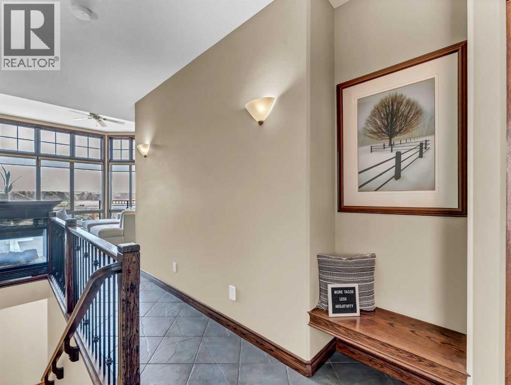 16 Palisades Mews Ne Property Photo 3