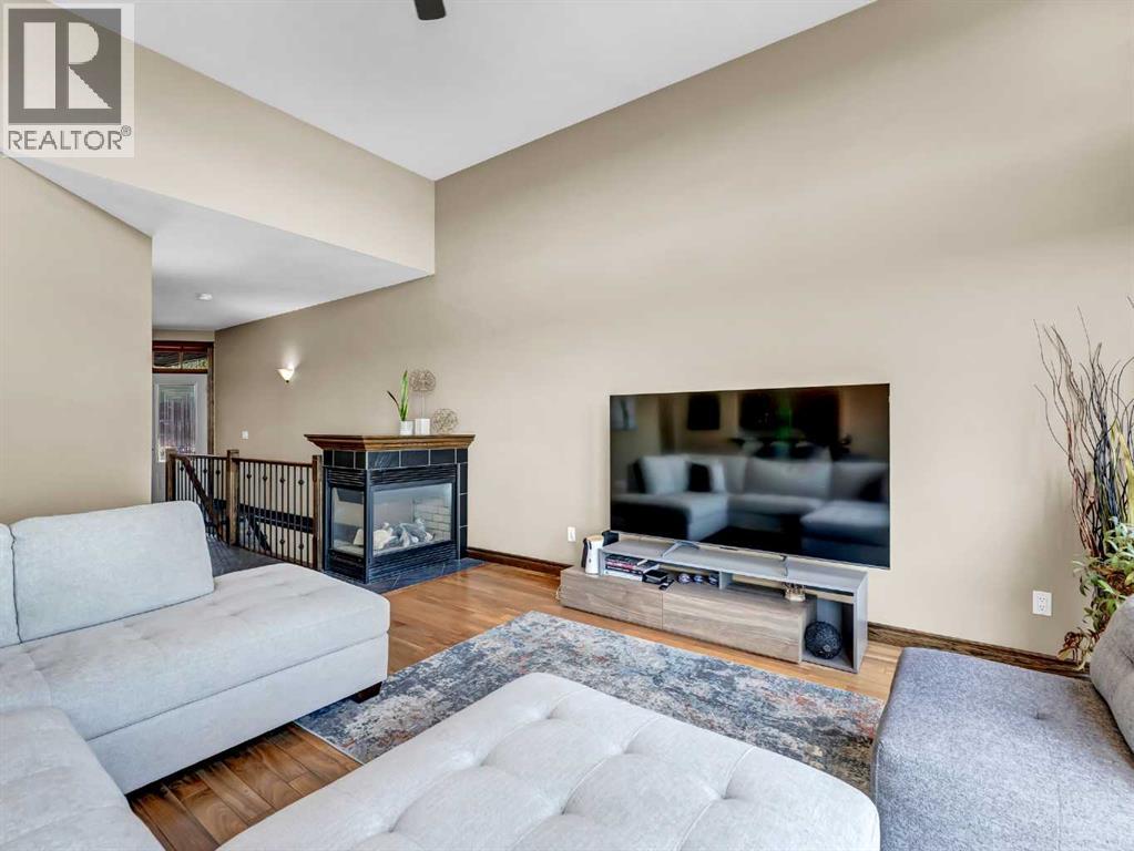 16 Palisades Mews Ne Property Photo 8