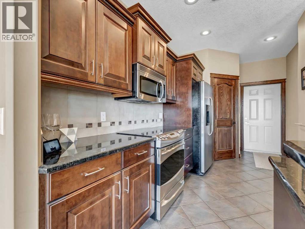 16 Palisades Mews Ne Property Photo 12