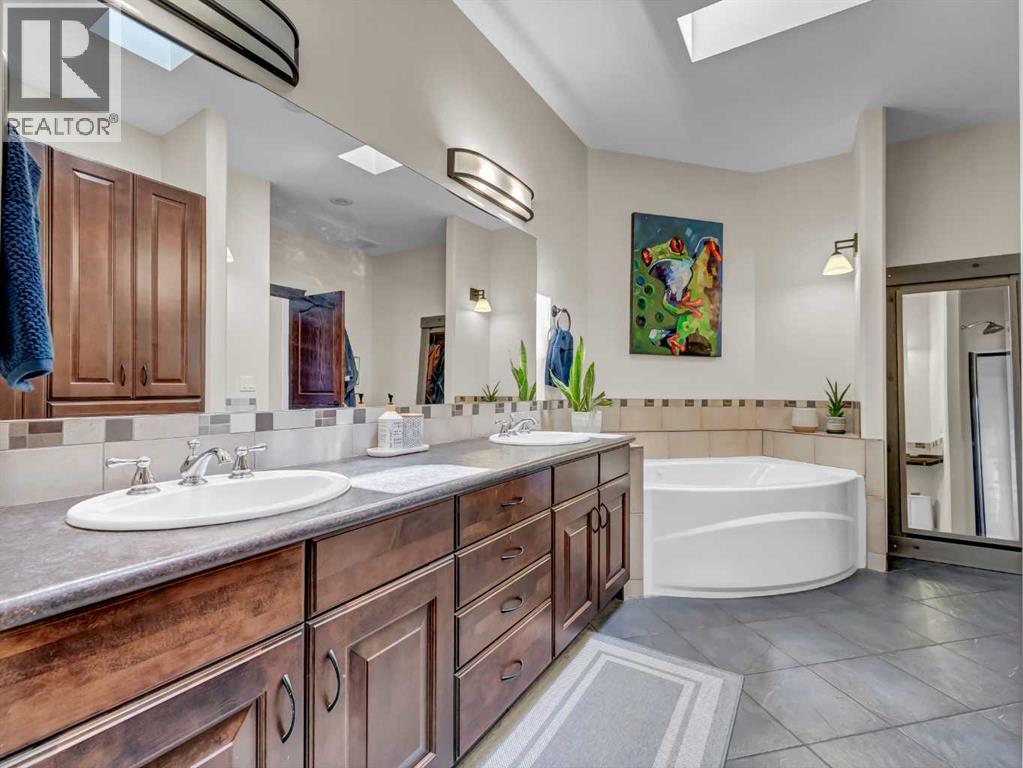 16 Palisades Mews Ne Property Photo 20