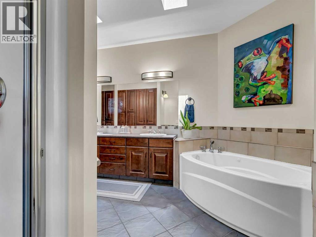 16 Palisades Mews Ne Property Photo 21