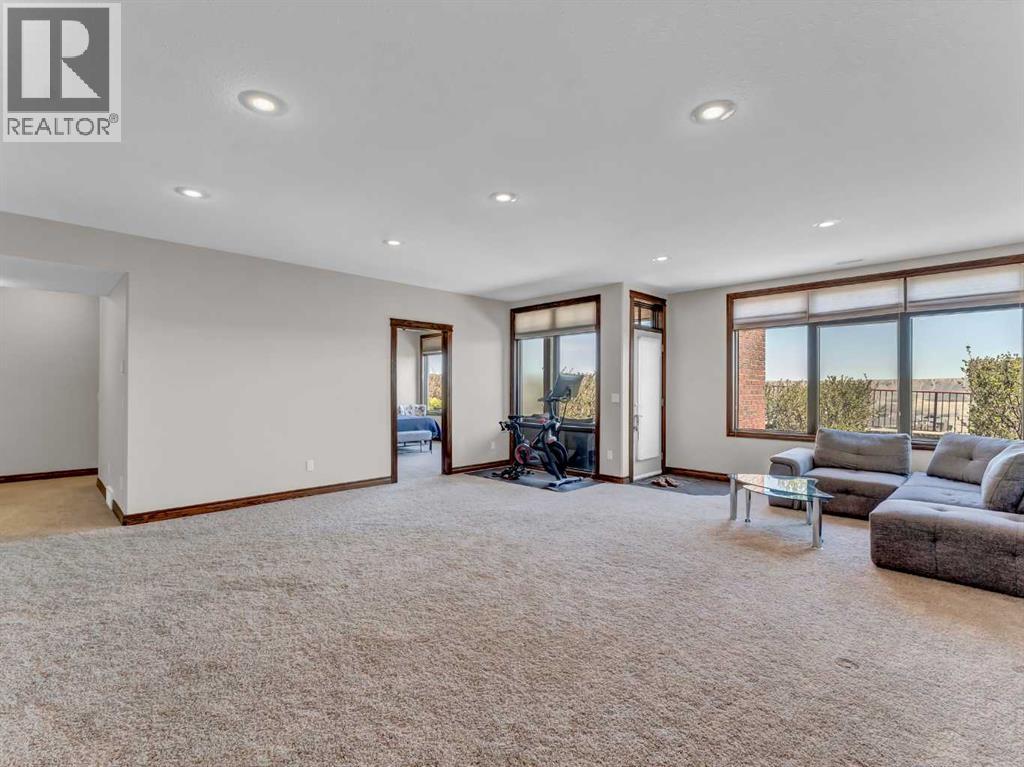 16 Palisades Mews Ne Property Photo 24