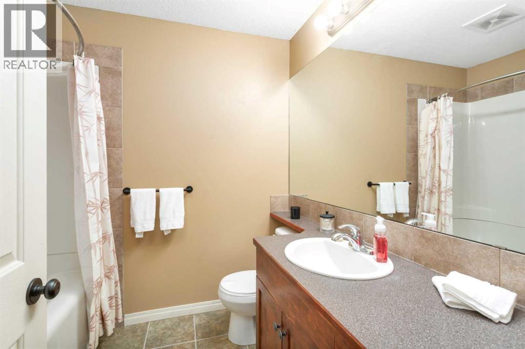 100 Wade Close Property Photo 37