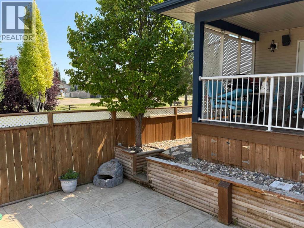 100 Wade Close Property Photo 39