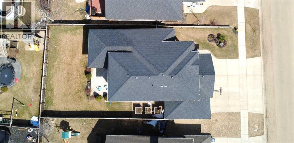 2010 56 Avenue Property Photo 41