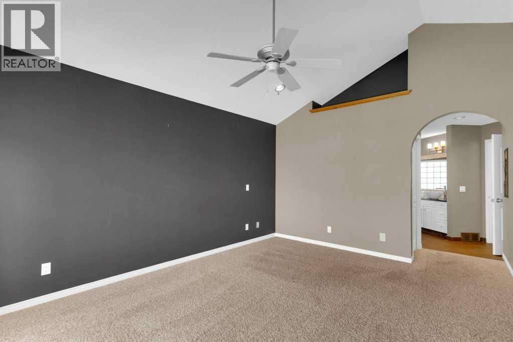 63 Mt Assiniboine Circle Se Property Photo 17