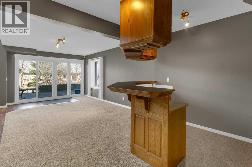 63 Mt Assiniboine Circle Se Property Photo 27