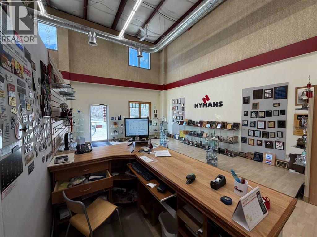 4768 Riverside Drive Property Photo 8