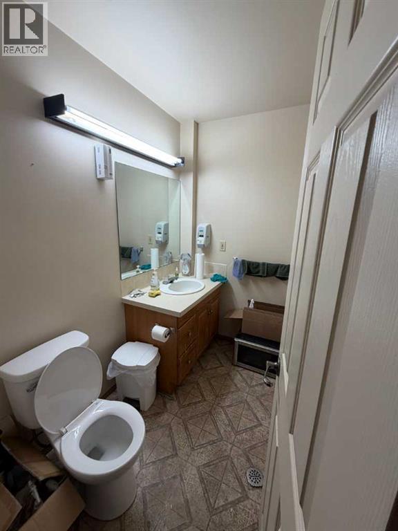 4768 Riverside Drive Property Photo 12