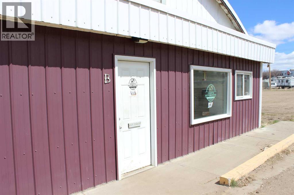143078 15 Avenue W Property Photo 15