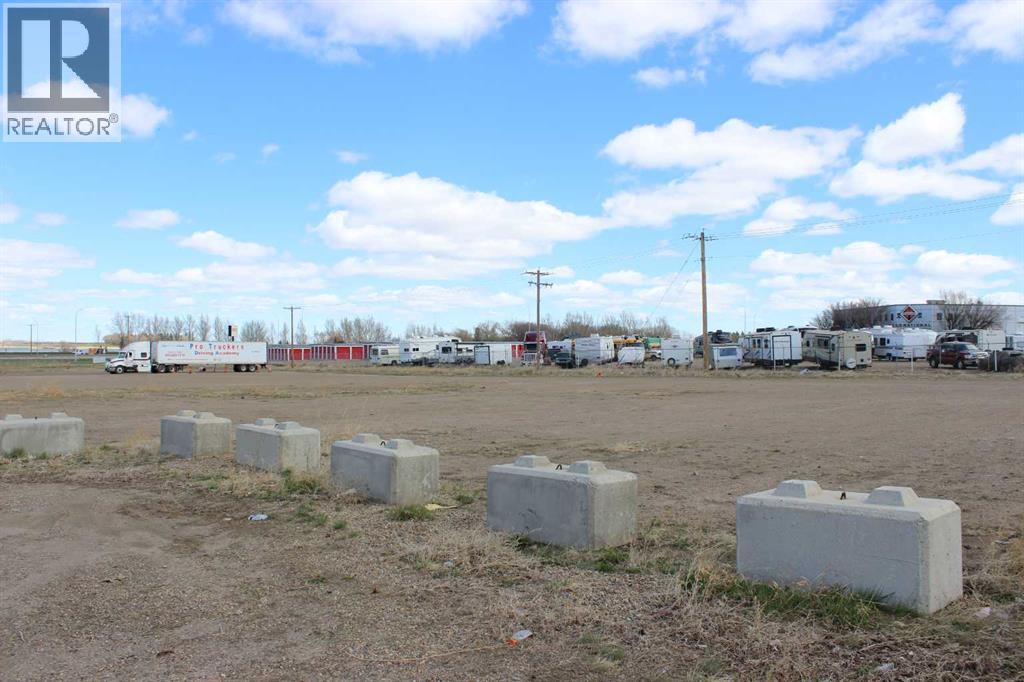 143078 15 Avenue W Property Photo 21