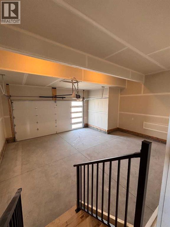 475 Baywater Green Sw Property Photo 7