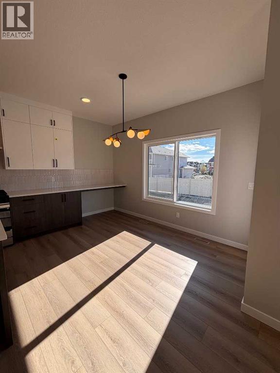 475 Baywater Green Sw Property Photo 12