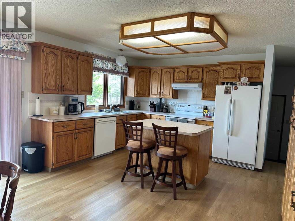 742077 Range Road 64 Property Photo 6
