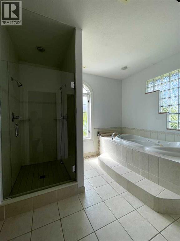 5 Caribou Close Property Photo 18