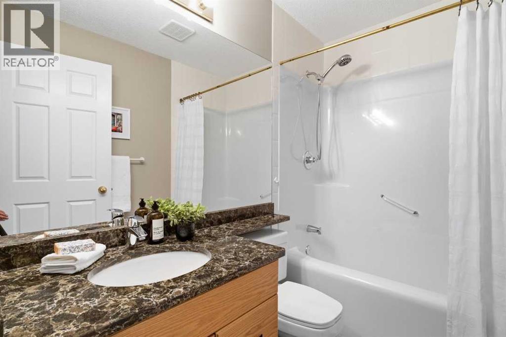 545 Rocky Ridge Bay Nw Property Photo 34