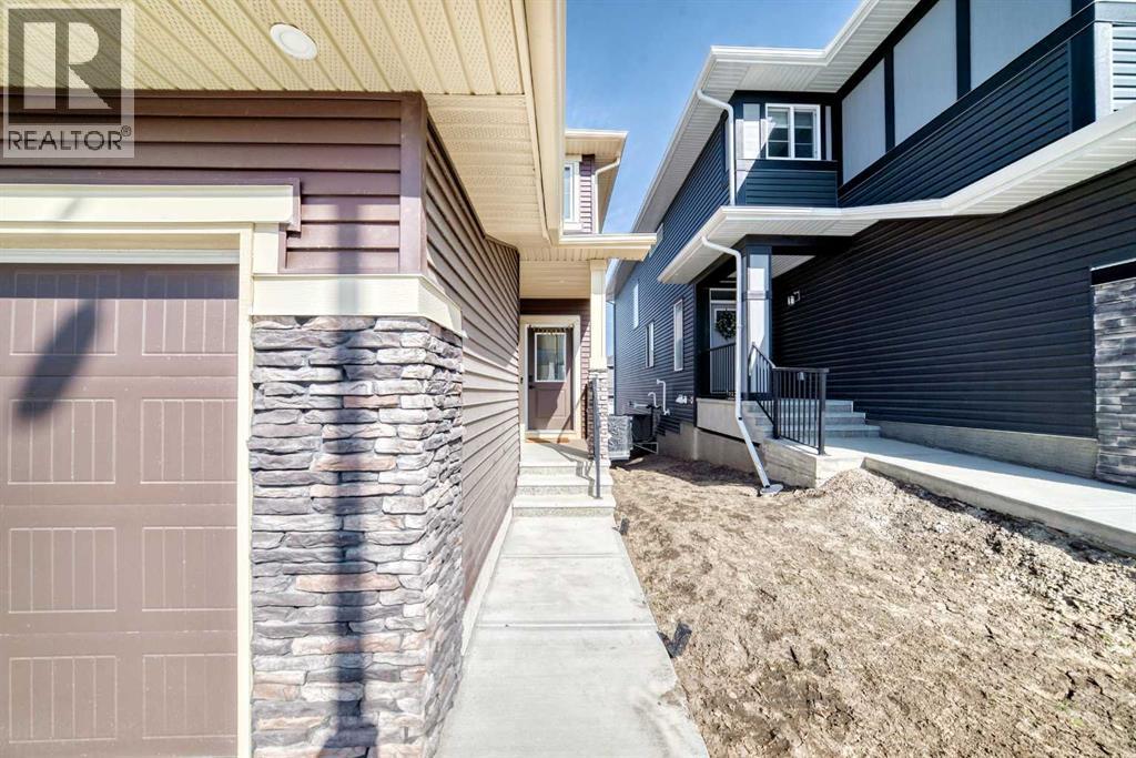 287 Amblehurst Way Nw Property Photo 3