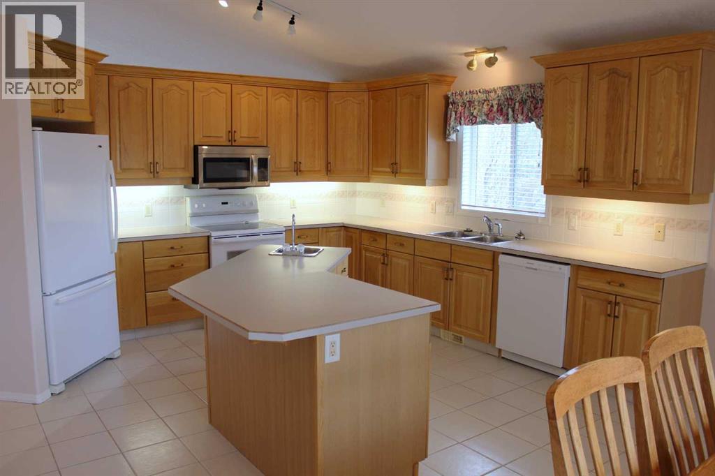 71 Park Place W Property Photo 11