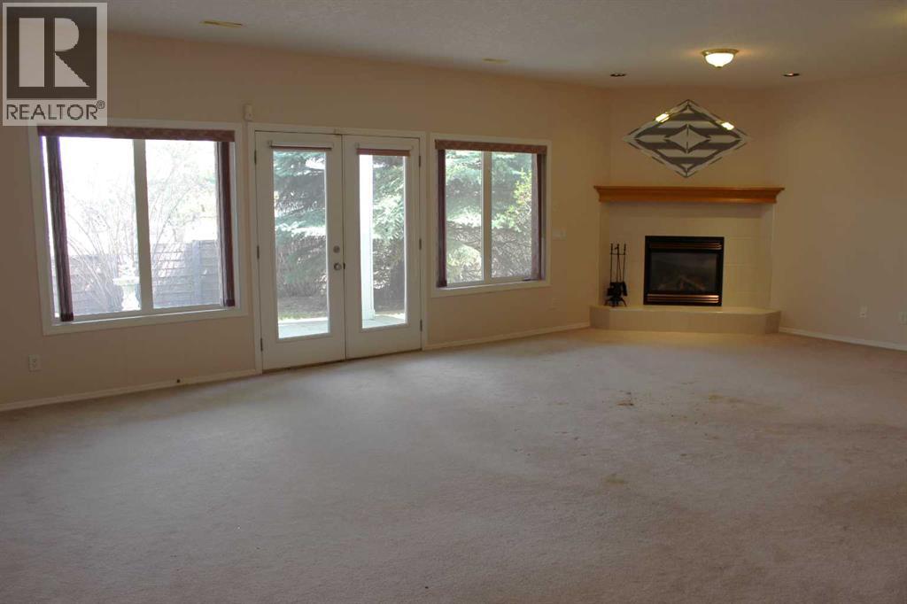 71 Park Place W Property Photo 27