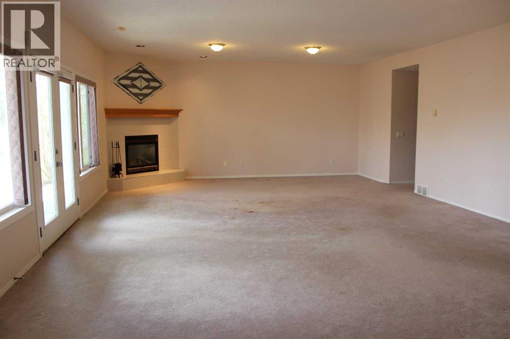 71 Park Place W Property Photo 29
