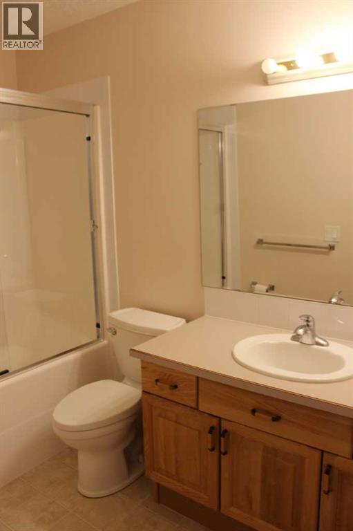 71 Park Place W Property Photo 34