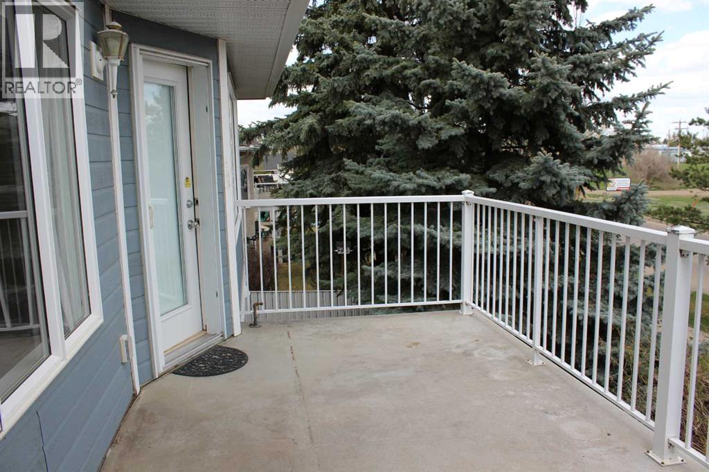 71 Park Place W Property Photo 42
