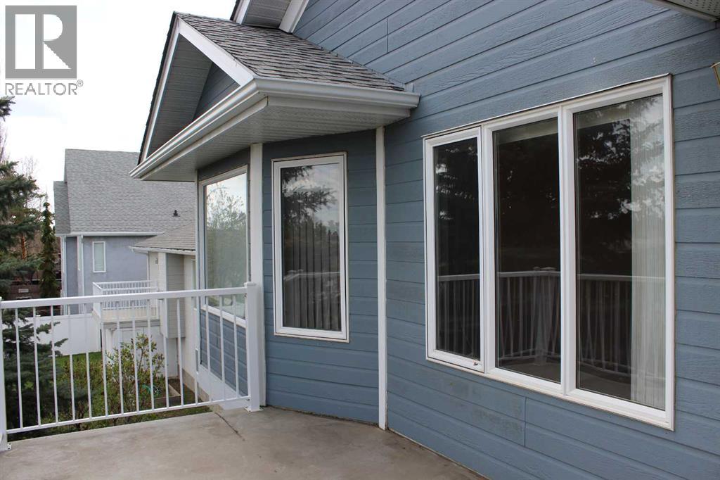 71 Park Place W Property Photo 43
