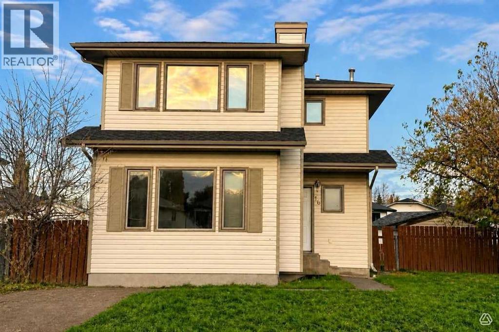 16 WOOD Drive Property Photo 1