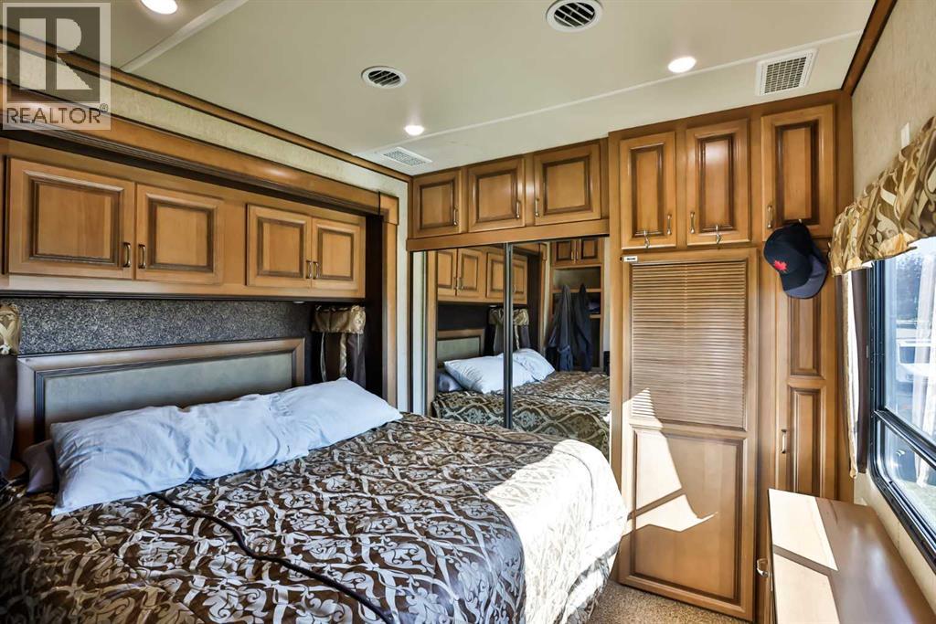 18 King Fisher Lane Property Photo 8