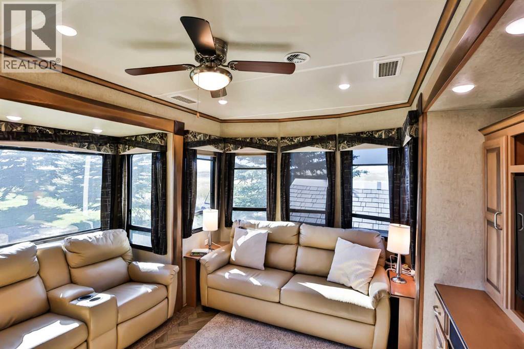 18 King Fisher Lane Property Photo 12