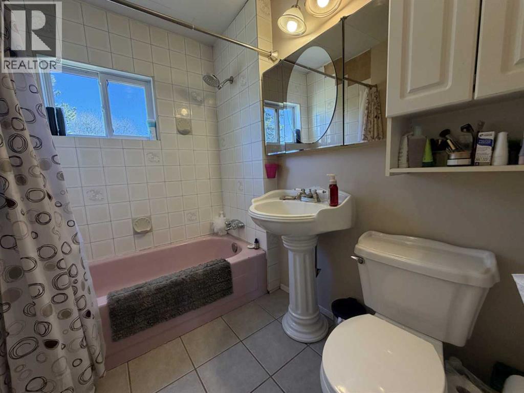 10014b 2 Highway Property Photo 9