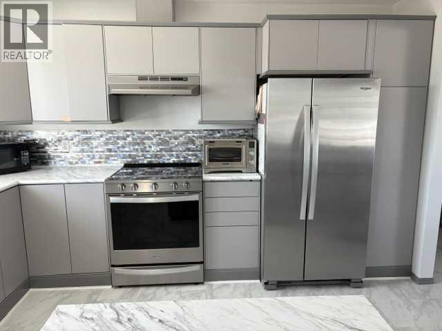 4418 54 Avenue Property Photo 4