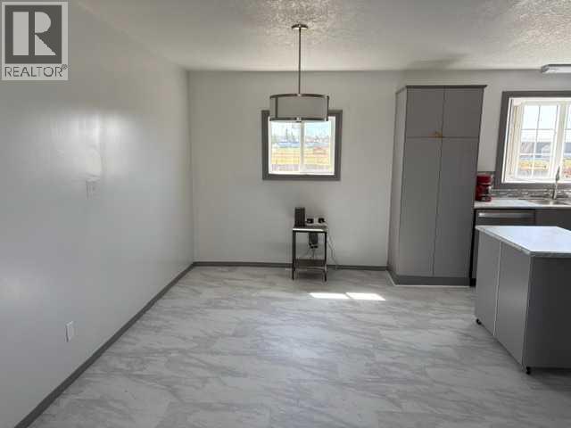 4418 54 Avenue Property Photo 9