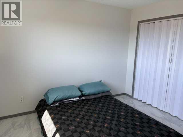 4418 54 Avenue Property Photo 16