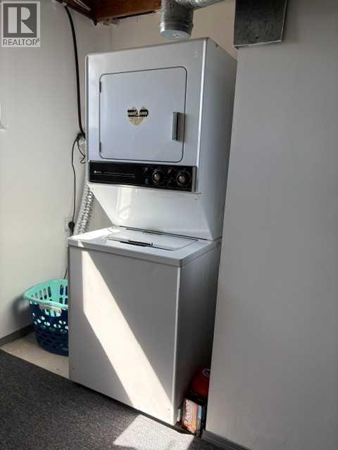 4418 54 Avenue Property Photo 32