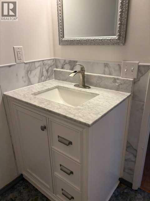 4418 54 Avenue Property Photo 35
