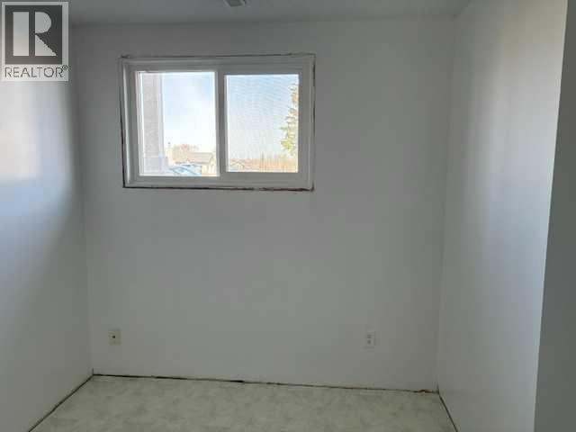 4418 54 Avenue Property Photo 37