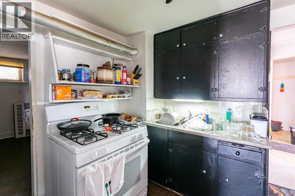 5007 50 Avenue Property Photo 31
