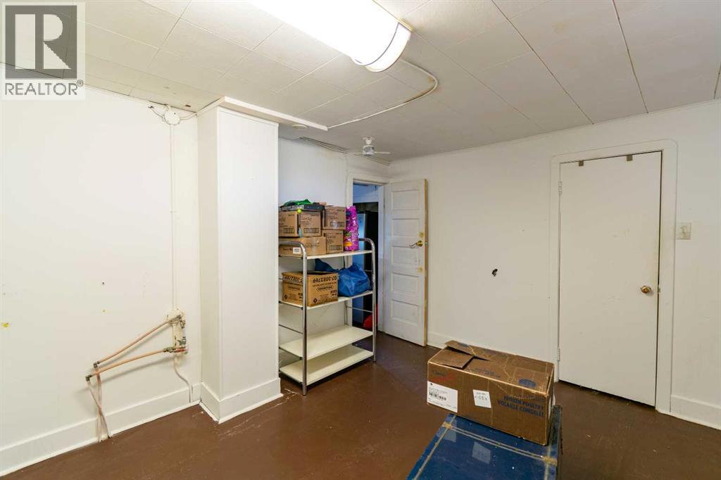 5007 50 Avenue Property Photo 36
