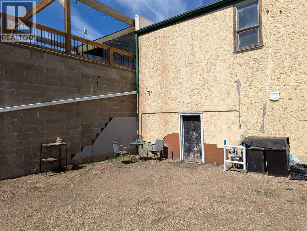 5007 50 Avenue Property Photo 39