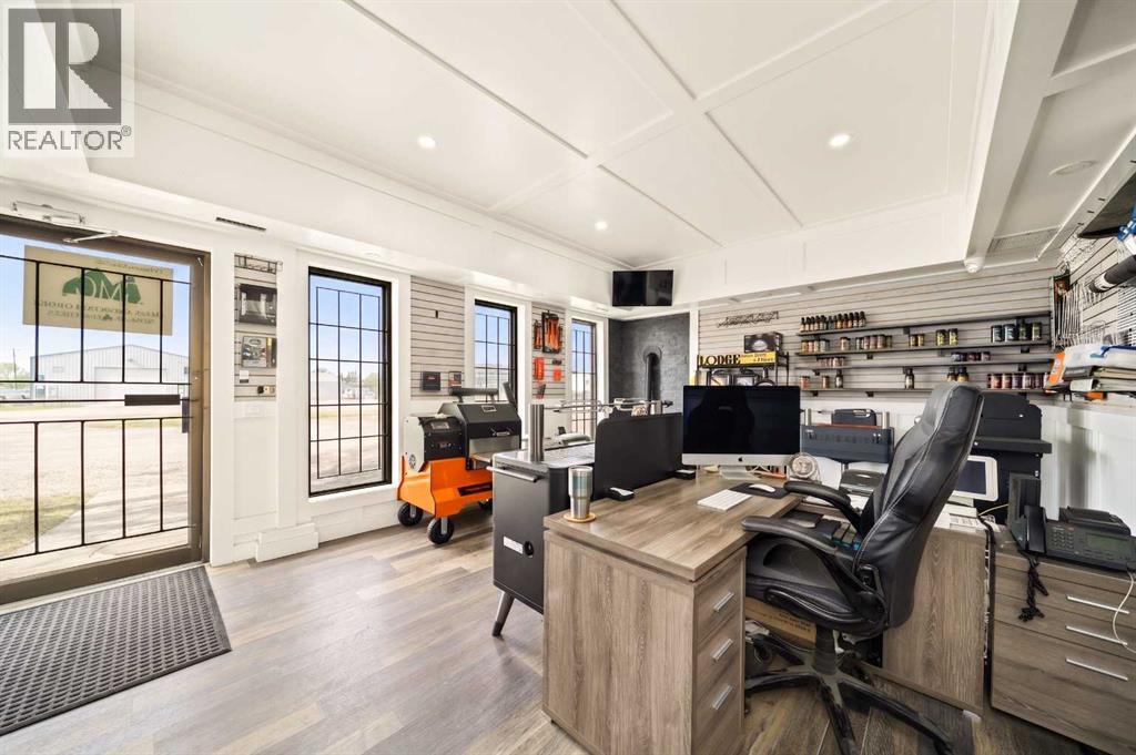 1020 Laut Avenue Property Photo 2