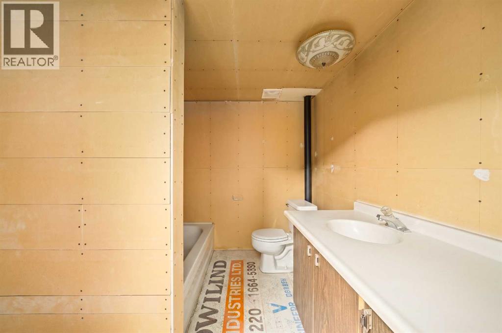 1020 Laut Avenue Property Photo 19