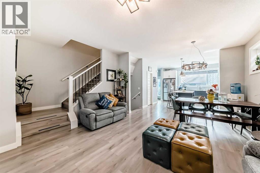 15053 37 Street Sw Property Photo 5