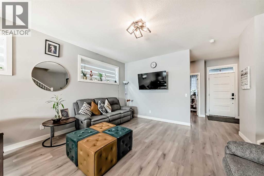 15053 37 Street Sw Property Photo 13